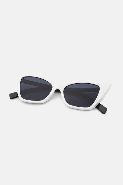 Chic Cat Eye Sunglasses with Stylish Acetate Lenses - Love Salve 