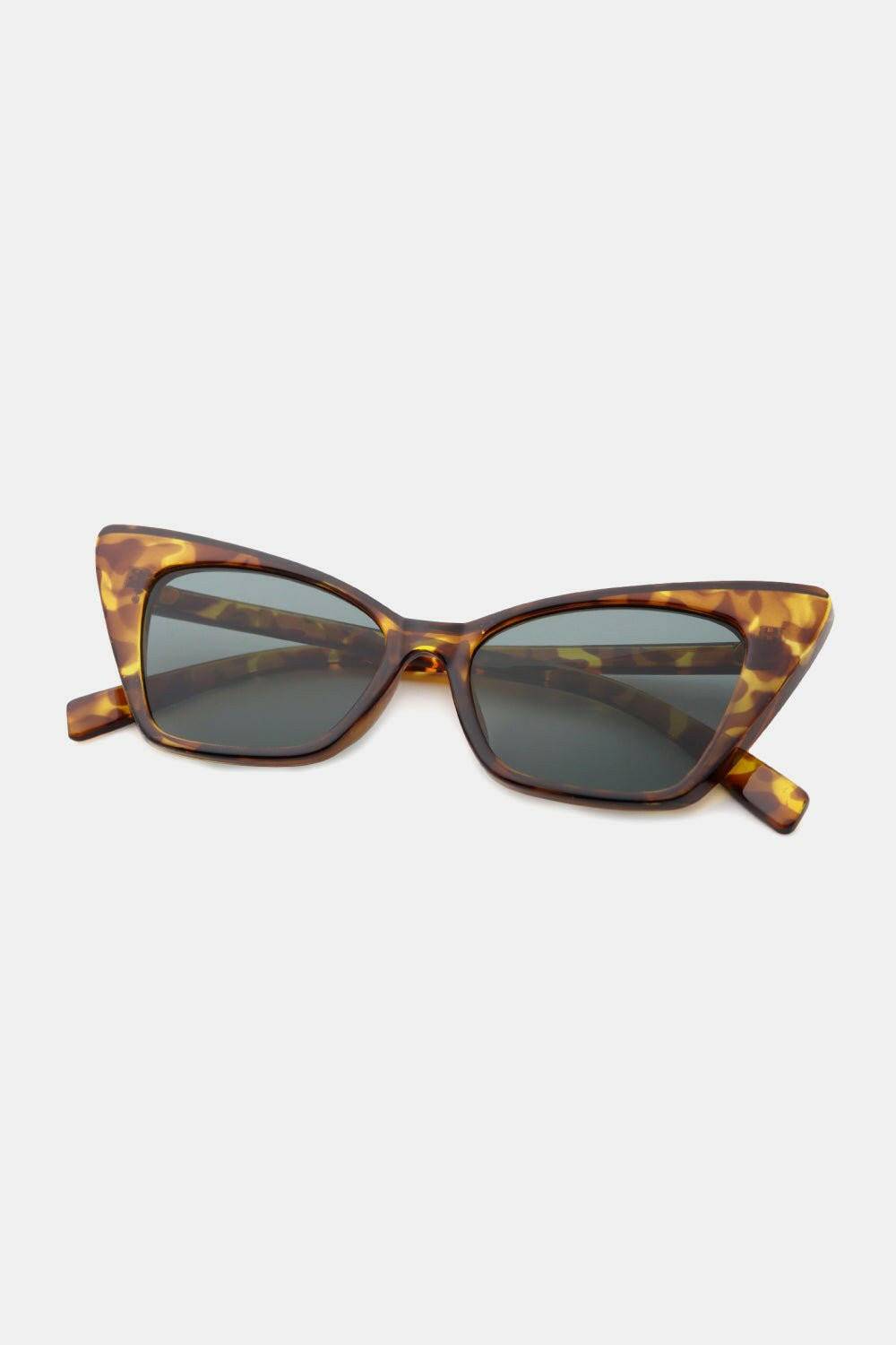 Chic Cat Eye Sunglasses with Stylish Acetate Lenses - Love Salve 