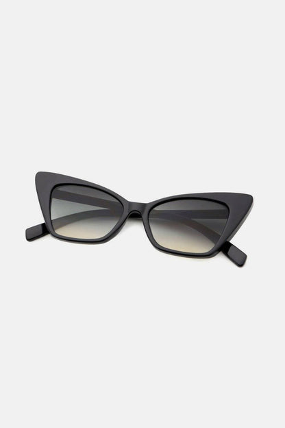 Chic Cat Eye Sunglasses with Stylish Acetate Lenses - Love Salve 