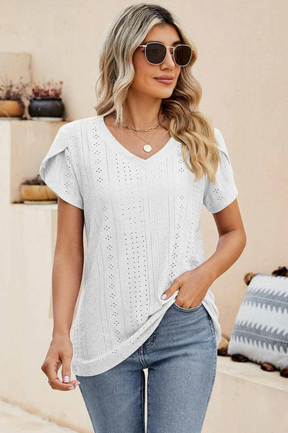 Elegant Eyelet Blouse with Sleeves 