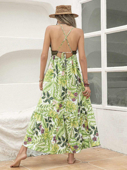 Floral Print V-Neck Backless Cami DressStand out this Summer with our Floral Print V-Neck Backless Cami Dress!
 
 
Unique Floral Print: Make a statement with our eye-catching floral design, perfect for thLove Salve -Neck Backless Cami DressApparel