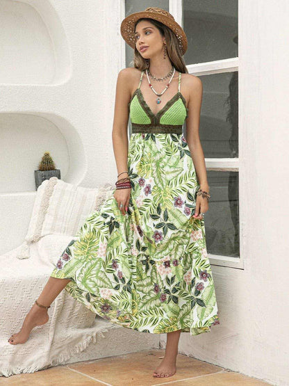 Floral Print V-Neck Backless Cami DressStand out this Summer with our Floral Print V-Neck Backless Cami Dress!
 
 
Unique Floral Print: Make a statement with our eye-catching floral design, perfect for thLove Salve -Neck Backless Cami DressApparel