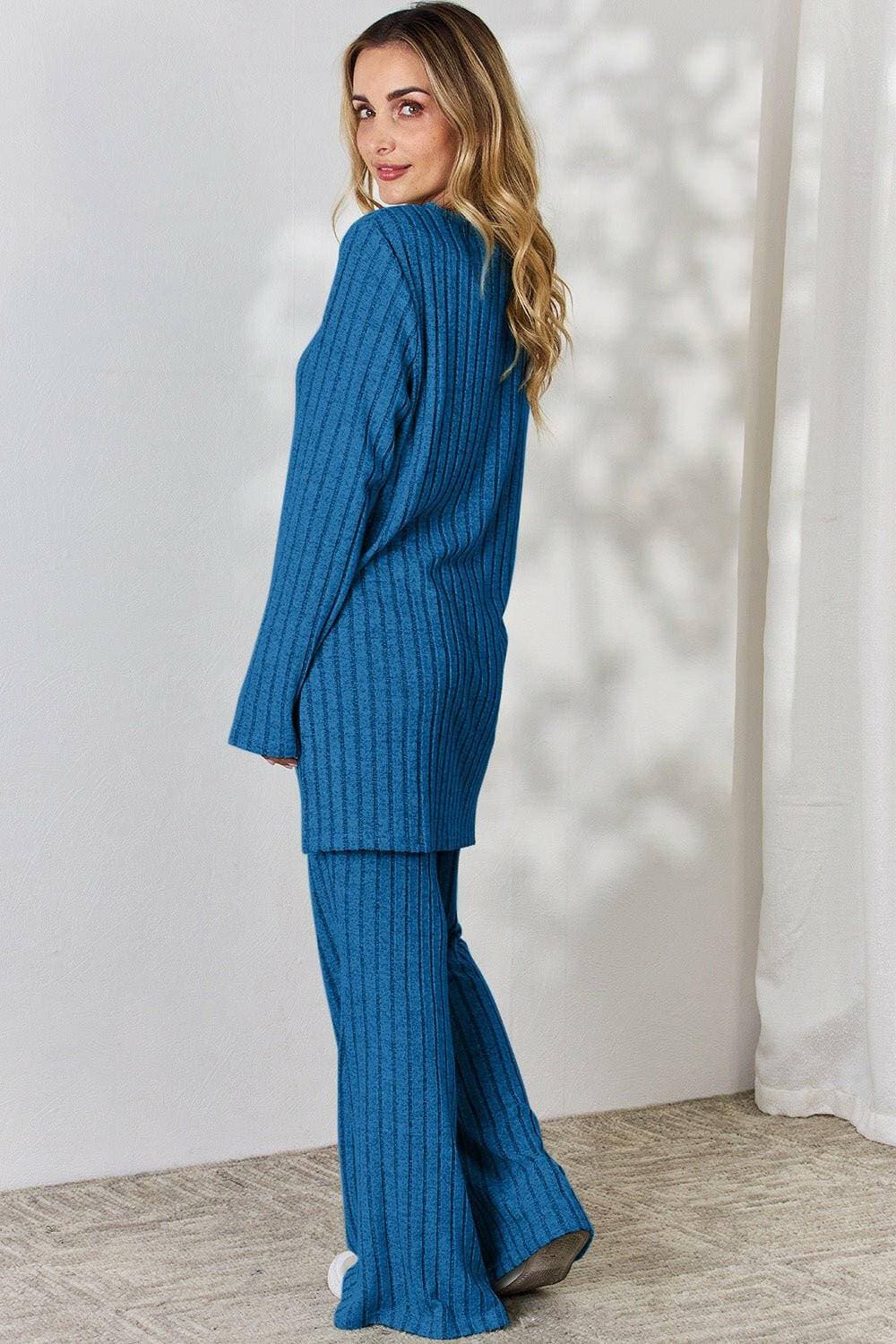 Elegant Ribbed Top and Wide Leg Pants EnsembleDiscover the Perfect Blend of Style and Comfort
 Introducing our Elegant Ribbed Top and Wide Leg Pants Ensemble - a must-have addition to your wardrobe that effortleLove Salve Wide Leg Pants EnsembleApparel