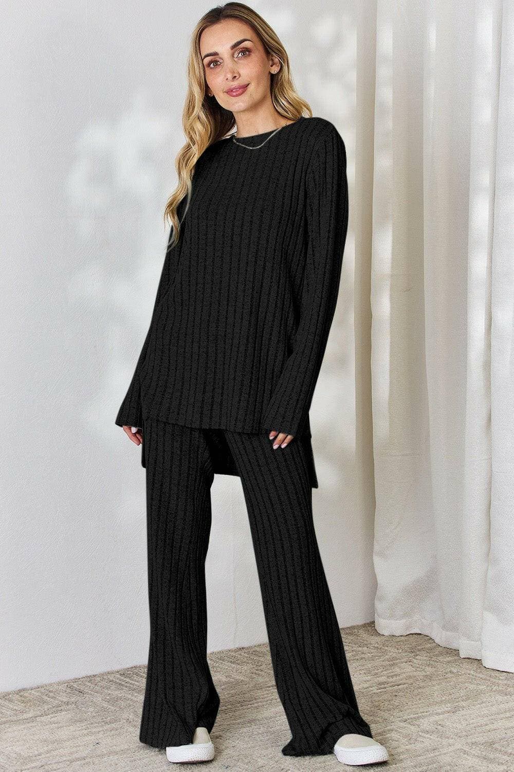 Elegant Ribbed Top and Wide Leg Pants EnsembleDiscover the Perfect Blend of Style and Comfort
 Introducing our Elegant Ribbed Top and Wide Leg Pants Ensemble - a must-have addition to your wardrobe that effortleLove Salve Wide Leg Pants EnsembleApparel