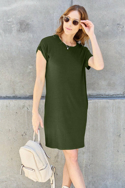 Simple Elegance Round Neck Dress with Pockets - A Blend of Style and Comfort - Love Salve 