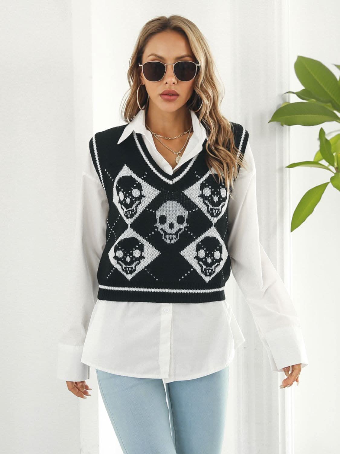 Skull Print V-Neck Sweater Vest 