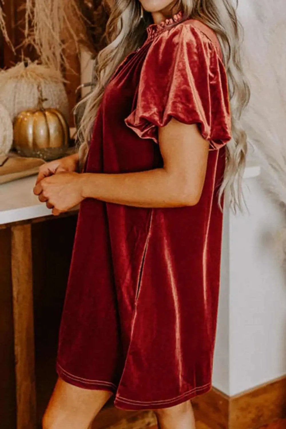 Chic mini dress with tie neck - Love Salve 