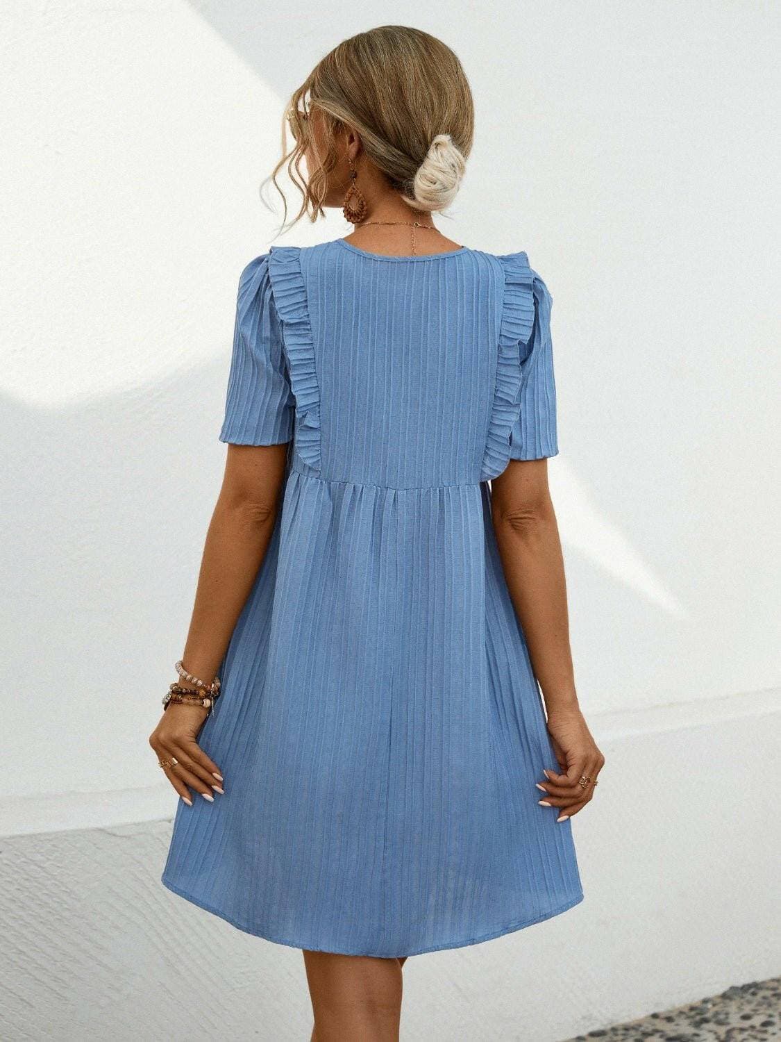 Chic Tie Neck Short Sleeve Mini DressChic Tie Neck Short Sleeve Mini Dress
 Experience Effortless Elegance with Our Chic Tie Neck Short Sleeve Mini Dress
 
 
Chic Design: Elevate your style with the eleLove Salve Chic Tie Neck Short Sleeve Mini DressColor