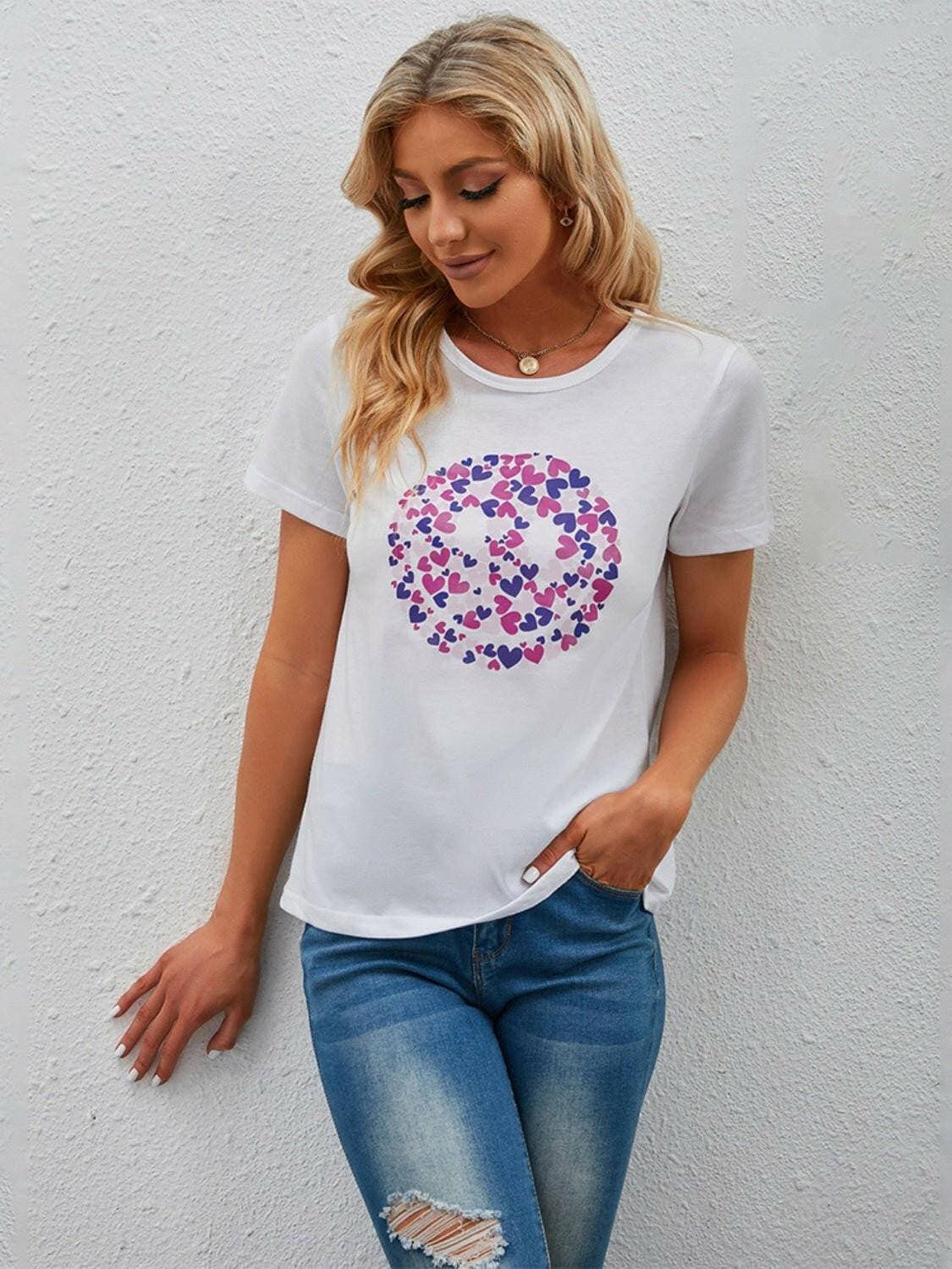 Chic Graphic Print Short Sleeve Tee - Love Salve 