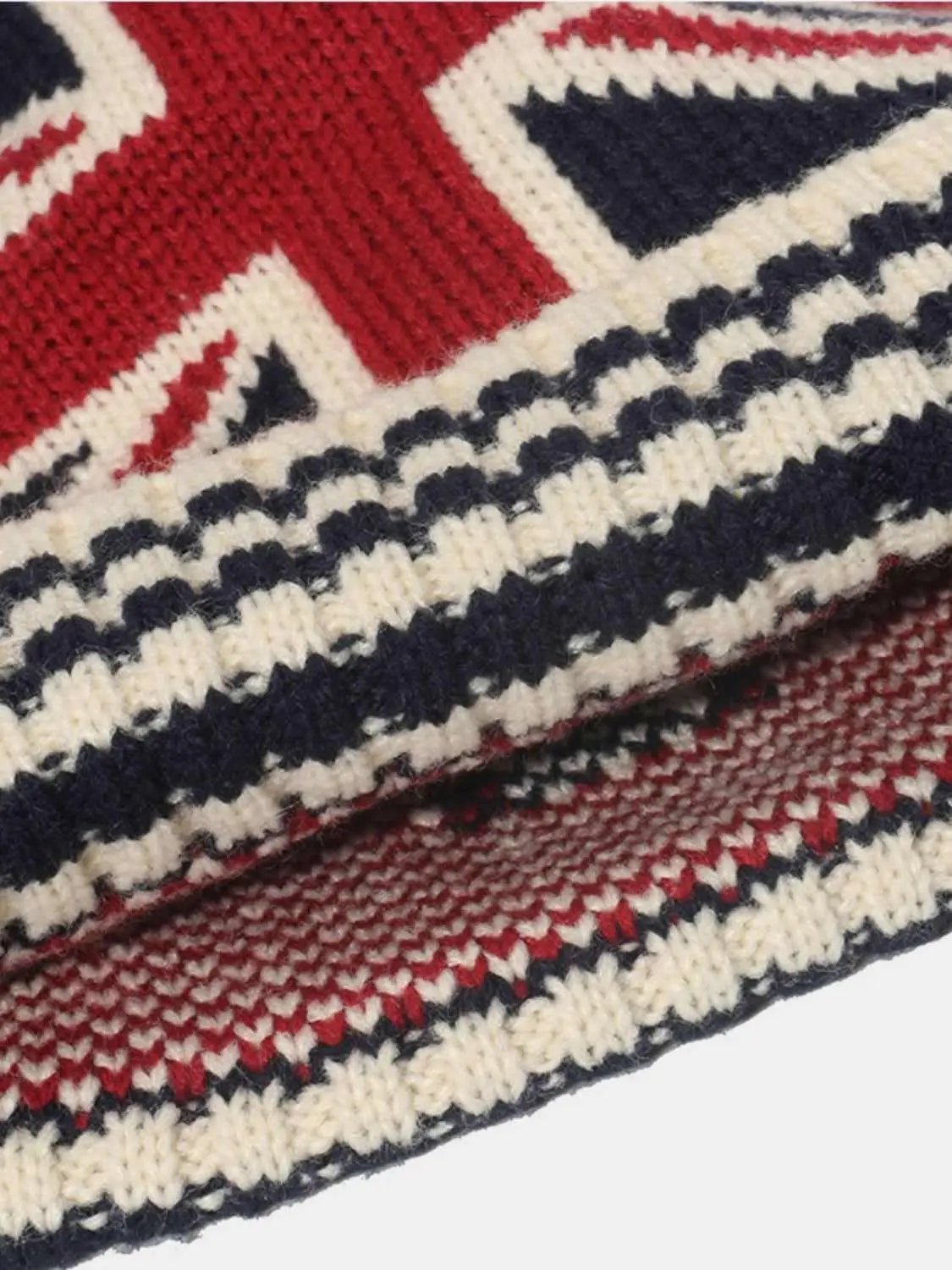 Knit hat with US flag design - Love Salve 