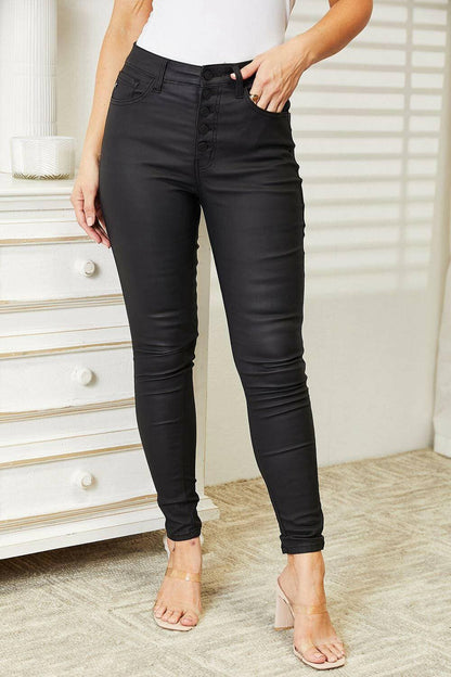 Black Coated High Rise Ankle Skinny Jeans - Stylish TwistRevamp Your Wardrobe with Black Coated High Rise Ankle Skinny Jeans

Introducing the ultimate blend of comfort and style: our Black Coated High Rise Ankle Skinny JeaLove Salve Black Coated High Rise Ankle Skinny Jeans - Stylish Twistjeans