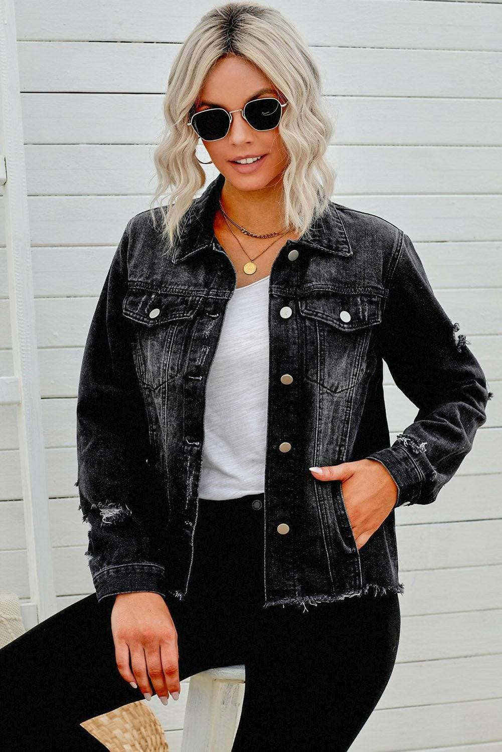 Distressed Raw Hem Denim JacketUpgrade Your Style

Elevate your wardrobe with the Distressed Raw Hem Denim Jacket, a perfect blend of casual chic and edgy sophistication. Designed with a cropped lLove Salve Distressed Raw Hem Denim Jacketjeans