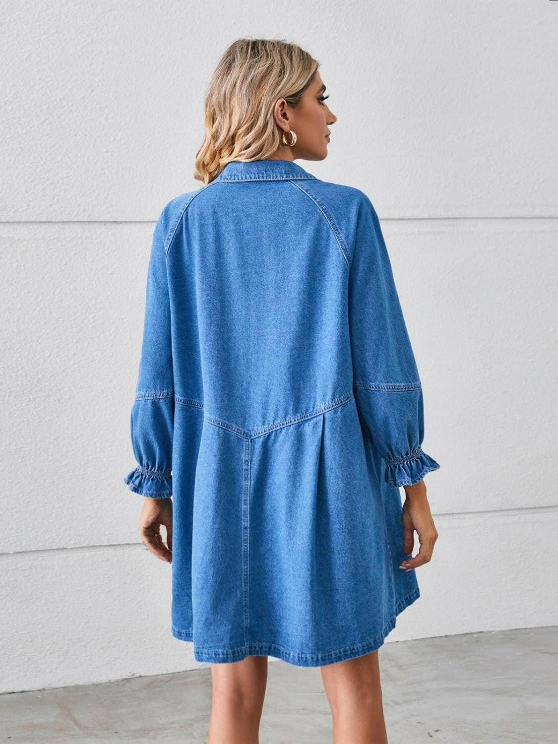 Flounce Sleeve Denim Shirt Dress with Button DetailChic Design
Elevate your wardrobe with our Flounce Sleeve Denim Shirt Dress, which masterfully blends the timeless appeal of a classic button-up shirt dress with theLove Salve Flounce Sleeve Denim Shirt Dressjeans