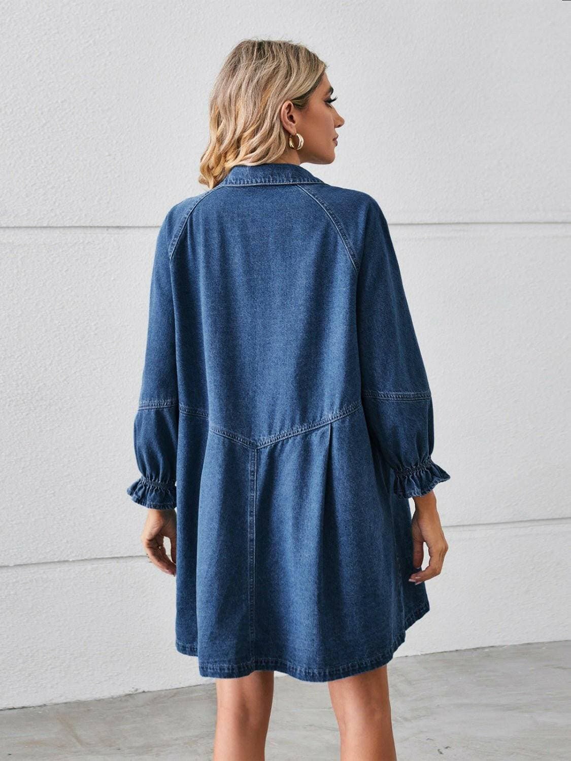 Flounce Sleeve Denim Shirt Dress with Button DetailChic Design
Elevate your wardrobe with our Flounce Sleeve Denim Shirt Dress, which masterfully blends the timeless appeal of a classic button-up shirt dress with theLove Salve Flounce Sleeve Denim Shirt Dressjeans