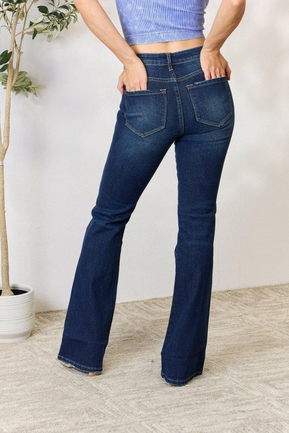 Flaunt Your Style: Kancan Full Size Slim Bootcut JeansFlaunt Your Style with Kancan Full Size Slim Bootcut Jeans

Elevate your fashion game with the Kancan Full Size Slim Bootcut Jeans, where contemporary chic meets endLove Salve Kancan Full Size Slim Bootcut Jeansjeans