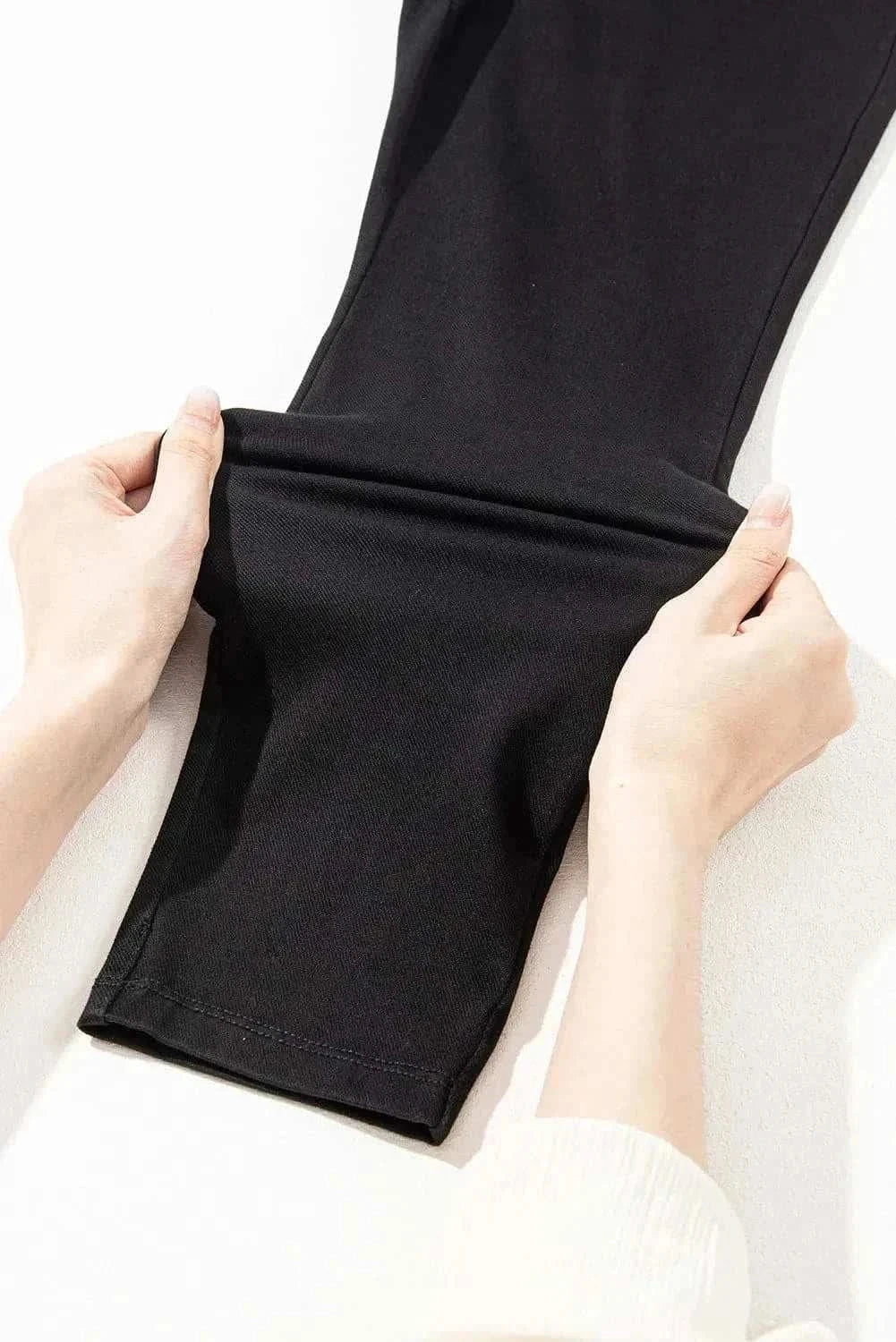 High-waist jeans with pockets - Love Salve 