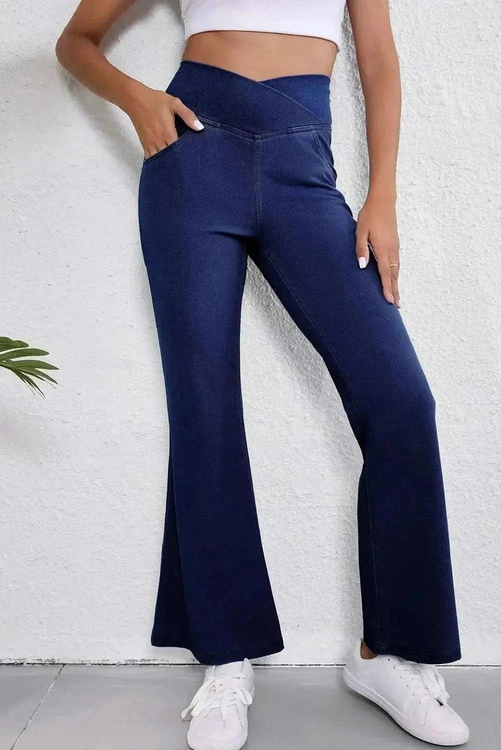 Asymmetric waist flare jeans - Love Salve 