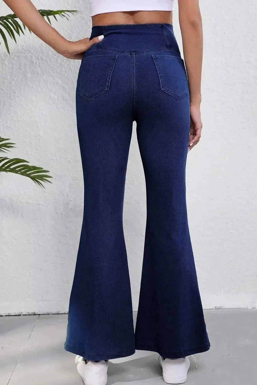 Asymmetric waist flare jeans - Love Salve 
