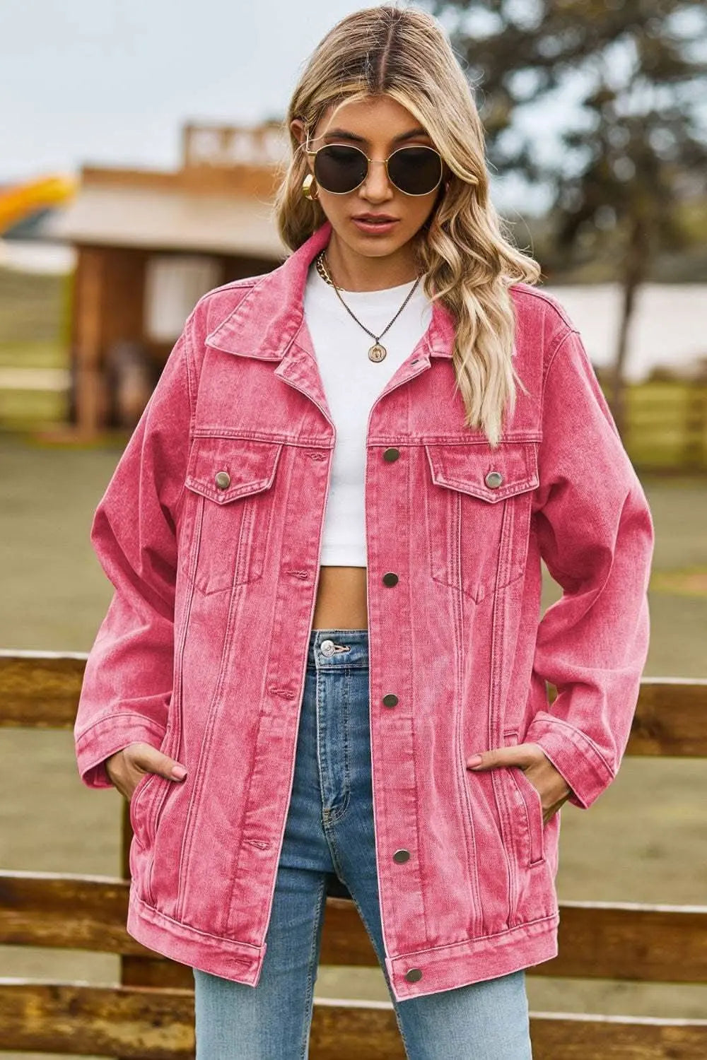 Chic denim jacket with pockets - Love Salve 