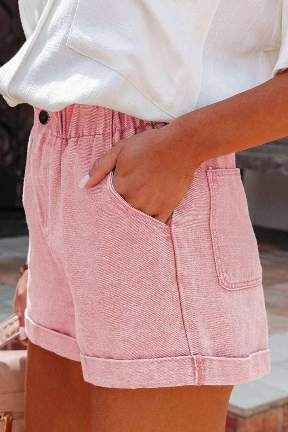 Chic paperbag waist high-waisted denim shorts for a stylish summer look