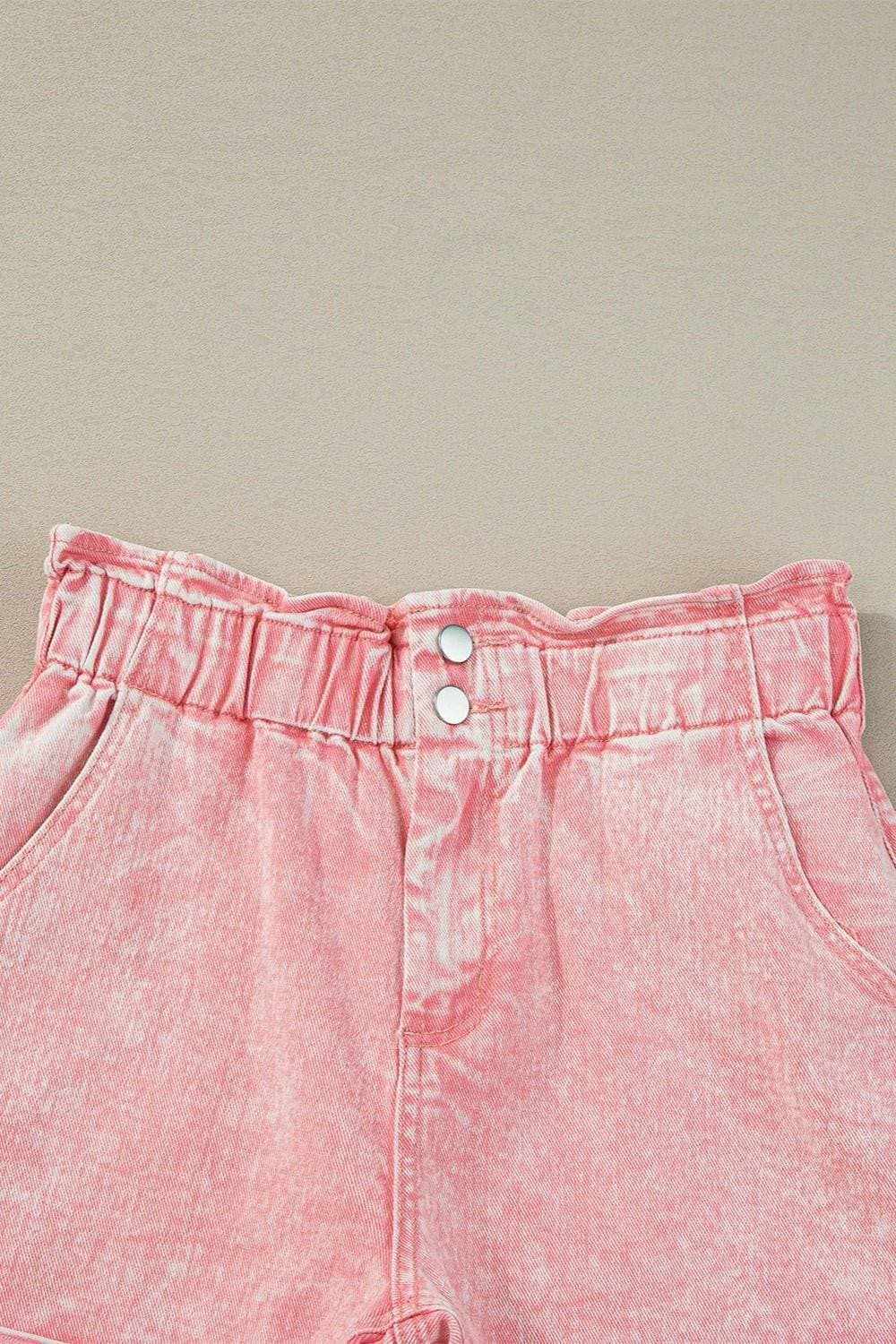 Chic paperbag waist high-waisted denim shorts for a stylish summer look