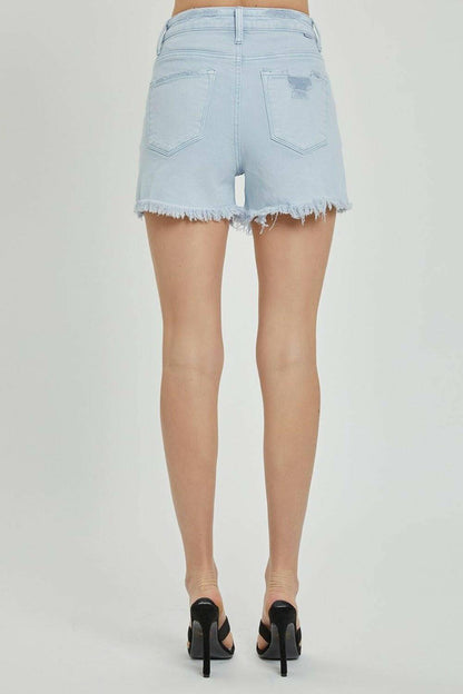 RISEN Distressed Denim Shorts - Stylish and Cozy Summer Must-HaveUpgrade Your Summer Wardrobe

Introducing the RISEN Distressed Denim Shorts - a perfect fusion of style and comfort that you'll want to wear all season long! These sLove Salve RISEN Distressed Denim Shorts - Stylishjeans