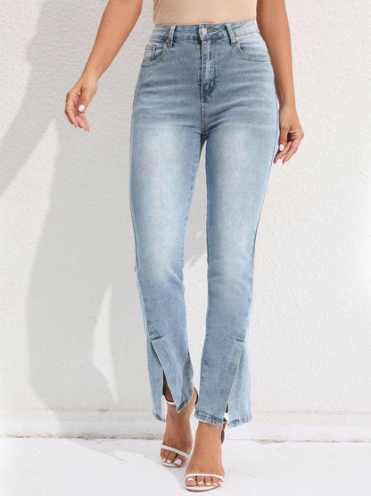 Stylish buttoned slit jeans with functional pockets and stretchy comfort