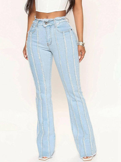 Elevate Your Style with Striped Raw Hem Denim JeansElevate Your Style with Striped Raw Hem Denim Jeans

Transform your wardrobe with our Striped Raw Hem Denim Jeans, designed to make a fashion statement while ensurinLove Salve Striped Raw Hem Denim Jeansjeans