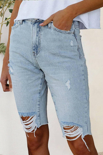 Raw Edge Distressed Denim ShortsUpgrade Your Summer Wardrobe
Introducing our Raw Edge Distressed Denim Shorts, the perfect blend of style and comfort. Designed for the fashion-forward individual, tLove Salve Raw Edge Distressed Denim Shortsjeans