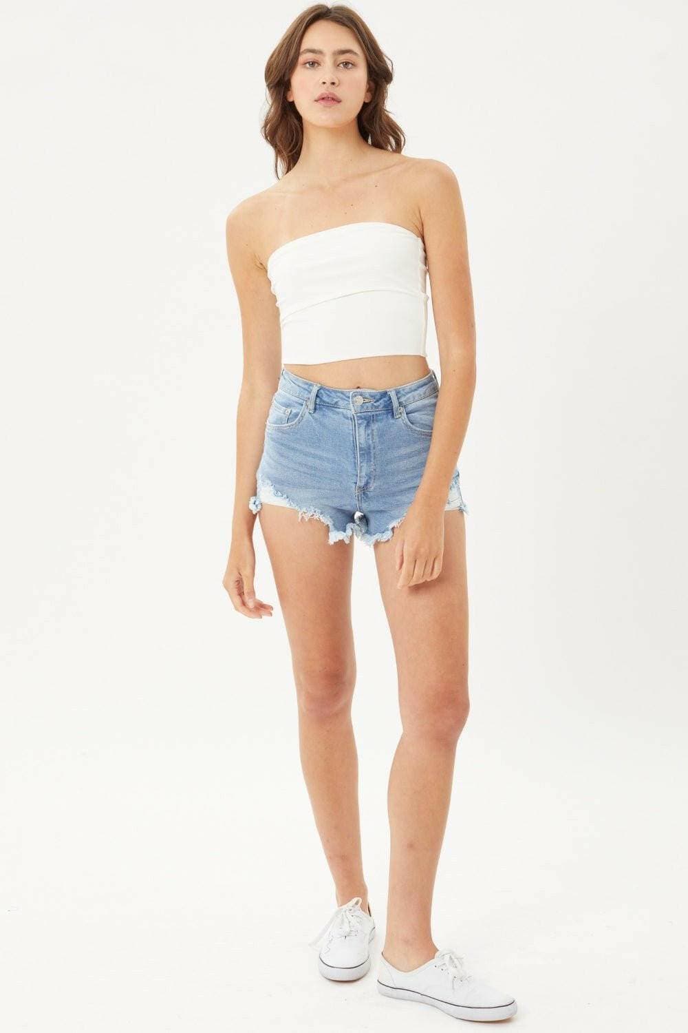 Chic Cat's Whisker Denim Shorts with Raw Hem - Fashionable and VersatiChic Cat's Whisker Denim Shorts with Raw Hem

Upgrade your summer wardrobe with the Chic Cat's Whisker Denim Shorts that perfectly blend casual elegance with modern Love Salve Whisker Denim Shortsjeans