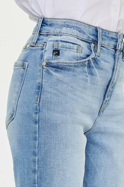 Essential High Waist Straight Jeans with Raw Hem: Elevate Your Style GEssential High Waist Straight Jeans with Raw Hem

Elevate Your Style Game with the Essential High Waist Straight Jeans, the perfect fusion of comfort and contemporarLove Salve Essential High Waist Straight Jeansjeans