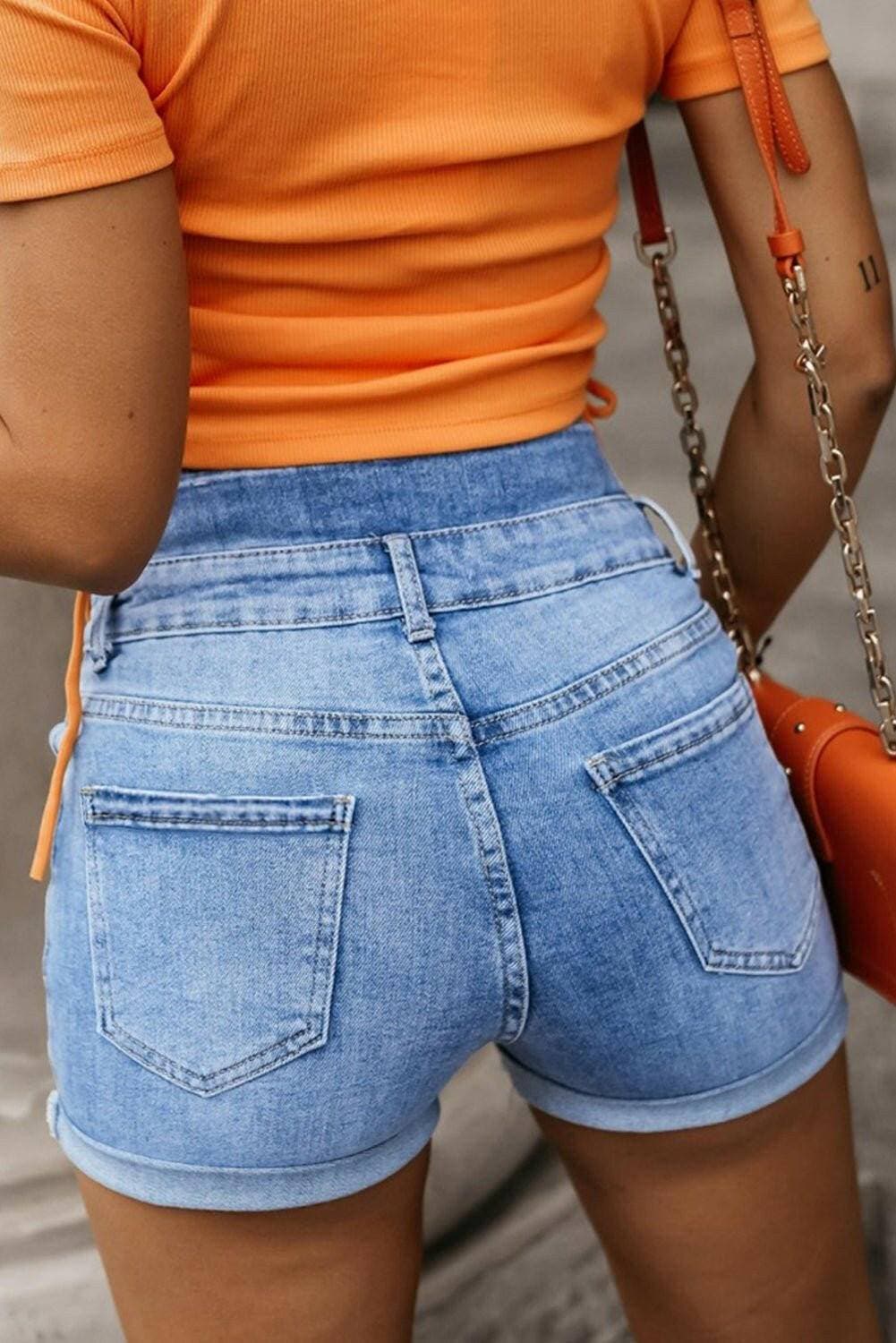 Fashionable Denim Shorts with Chic Button-Up Design and Convenient PocFashionable Denim Shorts with Chic Button-Up Design and Convenient Pockets

Upgrade your summer style with our Fashionable Denim Shorts, designed with a chic button-Love Salve Fashionable Denim Shortsjeans