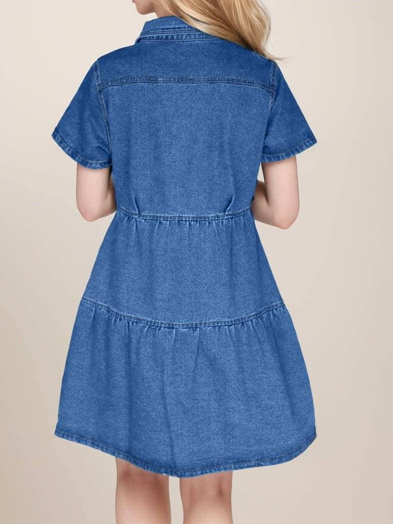 Chic Denim Button-Up Dress with Functional PocketsChic Denim Button-Up Dress with Functional Pockets

Upgrade Your Style with Our Chic Denim Button-Up Dress. Discover the perfect blend of classic and contemporary wiLove Salve Chic Denim Button-jeans