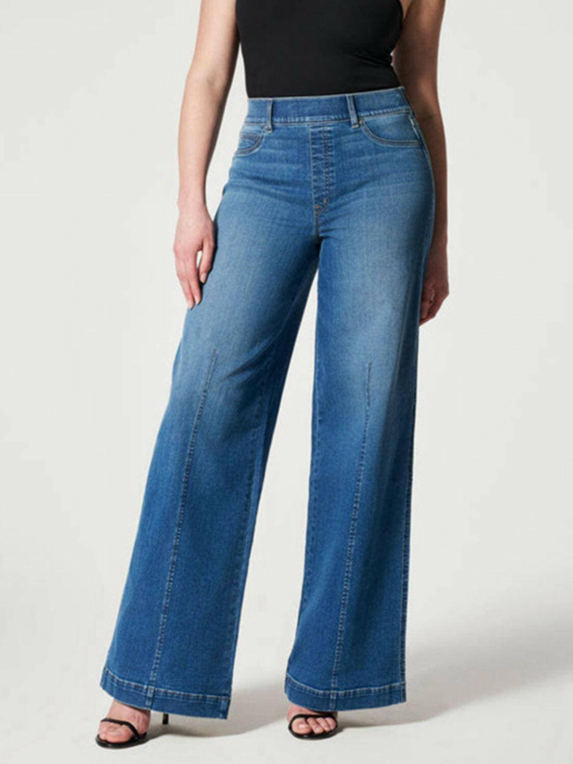 Elevate Your Style with Wide Leg Cotton Blend JeansElevate Your Style with Wide Leg Cotton Blend Jeans

Step into the spotlight with our Wide Leg Cotton Blend Jeans, designed to elevate your wardrobe and enhance yourLove Salve Wide Leg Cotton Blend Jeansjeans