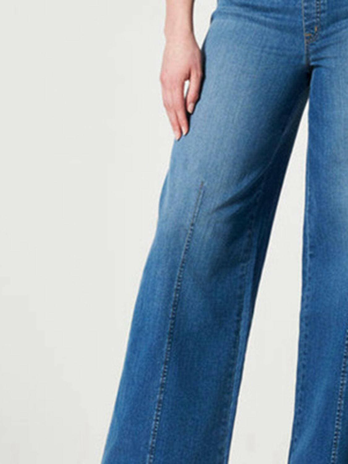 Elevate Your Style with Wide Leg Cotton Blend JeansElevate Your Style with Wide Leg Cotton Blend Jeans

Step into the spotlight with our Wide Leg Cotton Blend Jeans, designed to elevate your wardrobe and enhance yourLove Salve Wide Leg Cotton Blend Jeansjeans