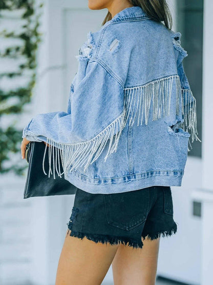 Denim Distressed Fringe JacketUpgrade Your Style with our Denim Distressed Fringe Jacket

Step up your fashion game with our must-have Denim Distressed Fringe Jacket, a fusion of trendiness and cLove Salve Denim Distressed Fringe Jacketjeans