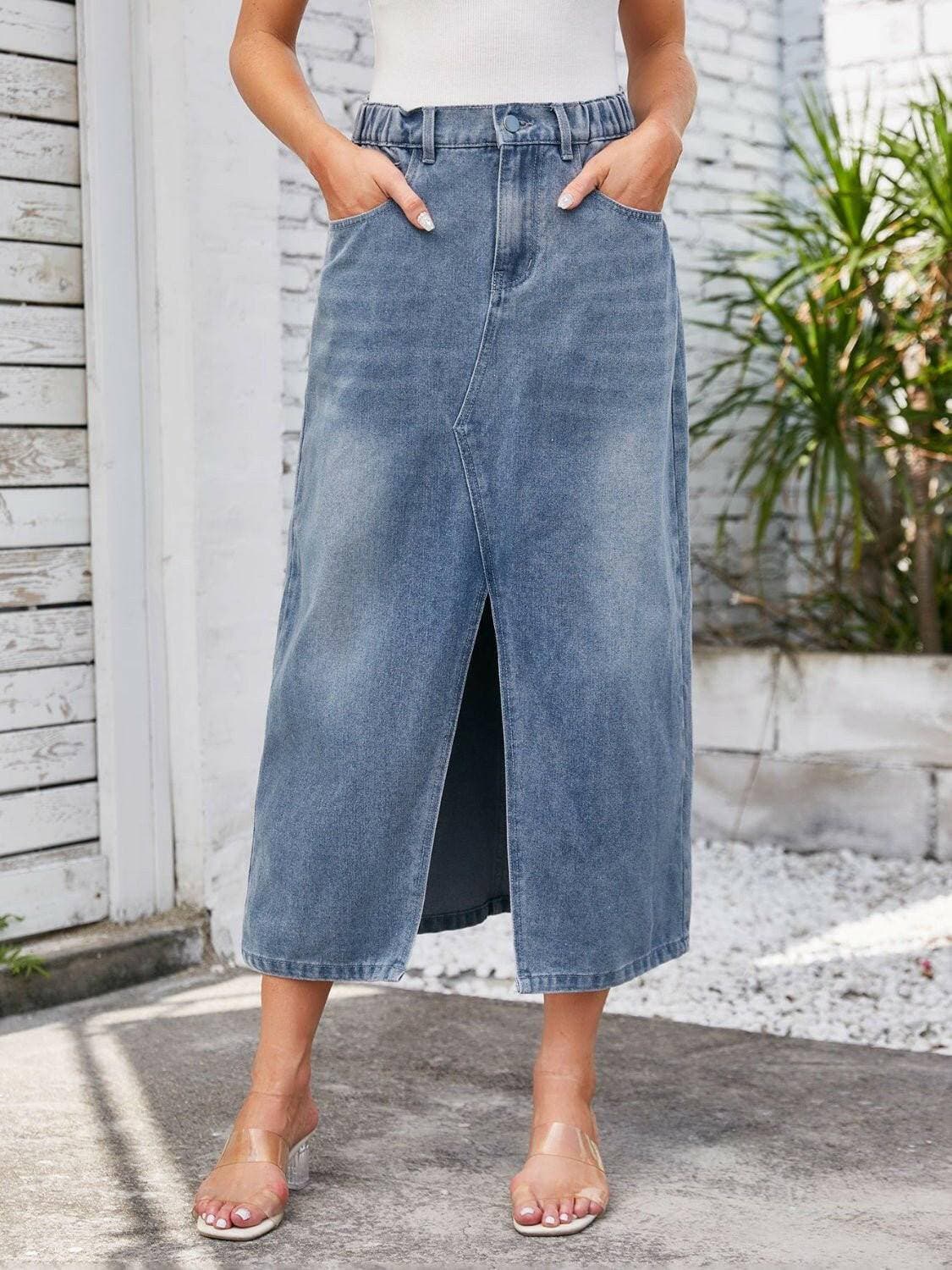 Stylish Side Slit Denim Midi Skirt with PocketsStylish Side Slit Denim Midi Skirt with Pockets

 Upgrade Your Style
 Make a fashion statement with our Stylish Side Slit Denim Midi Skirt with Pockets, a must-have Love Salve Stylish Side Slit Denim Midi Skirtjeans