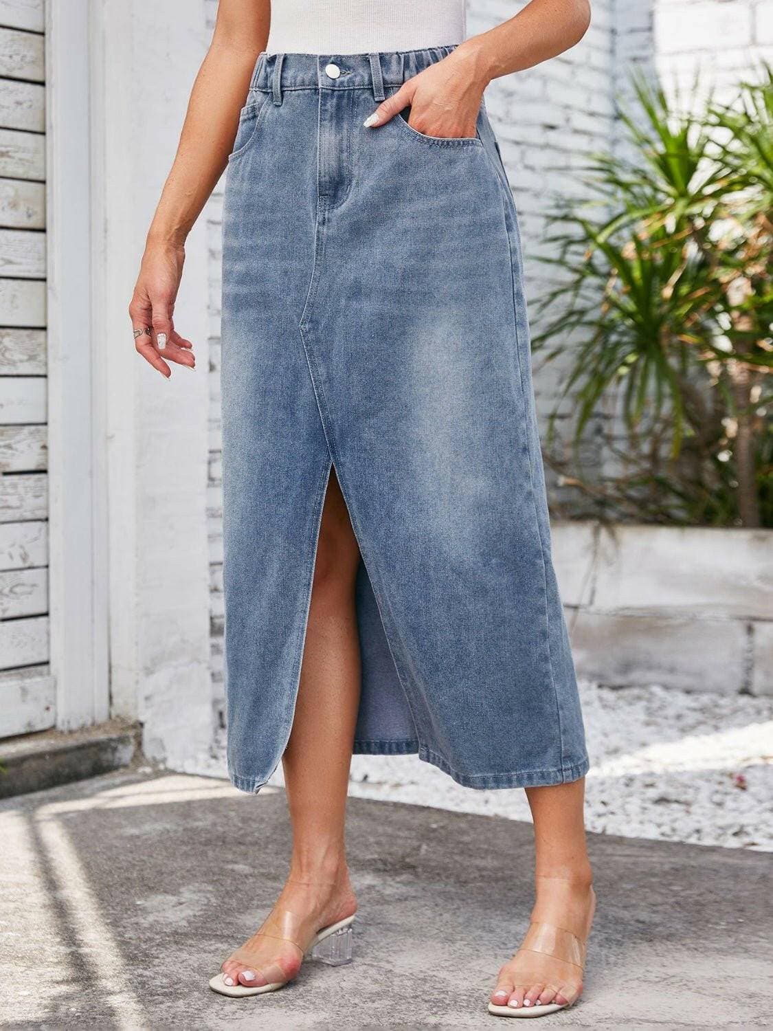 Stylish Side Slit Denim Midi Skirt with PocketsStylish Side Slit Denim Midi Skirt with Pockets

 Upgrade Your Style
 Make a fashion statement with our Stylish Side Slit Denim Midi Skirt with Pockets, a must-have Love Salve Stylish Side Slit Denim Midi Skirtjeans