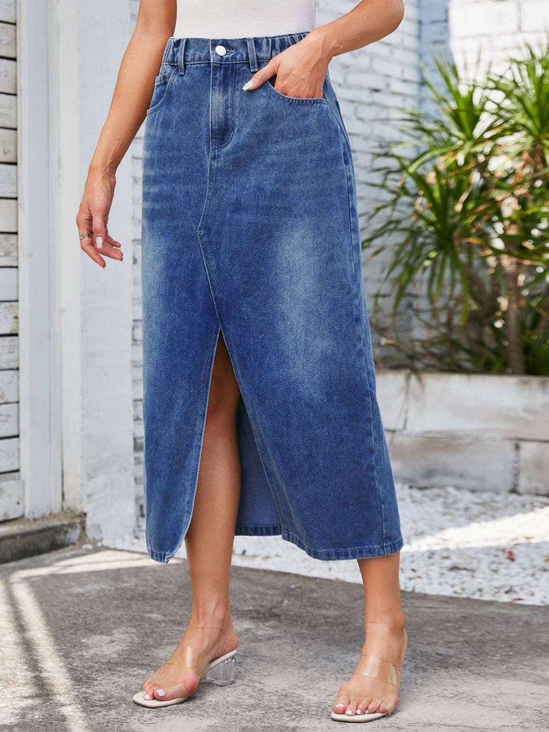 Stylish Side Slit Denim Midi Skirt with PocketsStylish Side Slit Denim Midi Skirt with Pockets

 Upgrade Your Style
 Make a fashion statement with our Stylish Side Slit Denim Midi Skirt with Pockets, a must-have Love Salve Stylish Side Slit Denim Midi Skirtjeans