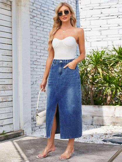 Stylish Side Slit Denim Midi Skirt with PocketsStylish Side Slit Denim Midi Skirt with Pockets

 Upgrade Your Style
 Make a fashion statement with our Stylish Side Slit Denim Midi Skirt with Pockets, a must-have Love Salve Stylish Side Slit Denim Midi Skirtjeans