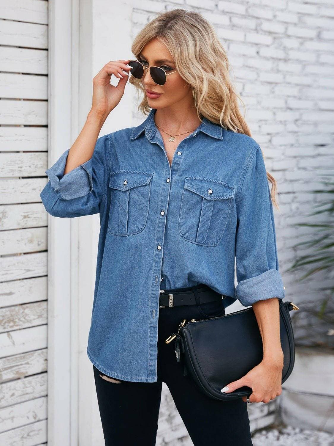 Denim Collared Button-Up Top Tier JacketUpgrade Your Style with Our Denim Collared Button-Up Top Tier Jacket

Step up your fashion game with our Denim Collared Button-Up Top Tier Jacket. This jacket is notLove Salve Denim Collared Button-jeans