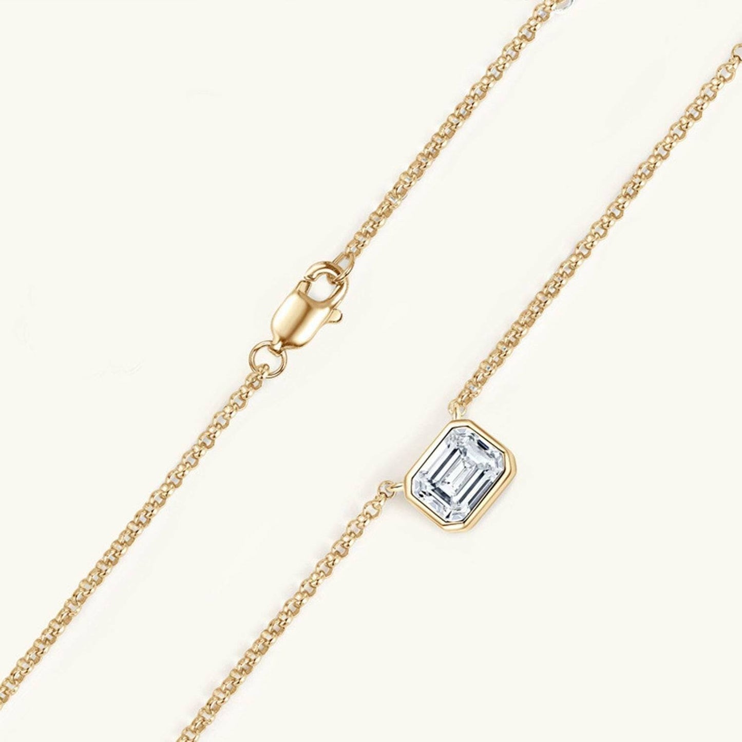 Dazzling Moissanite Sparkle Pendant - Luxurious Sterling Silver and 18K Gold-Plated Statement Jewelry Piece - Love Salve 