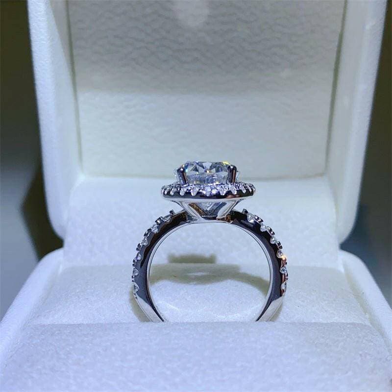 5 Carat Moissanite Sterling Silver Ring with Stone CertificateExperience Luxury with the 5 Carat Moissanite Sterling Silver Ring
 
 
Certificate of Stone Properties: Each ring comes with a certificate guaranteeing the authenticLove Salve 5 Carat Moissanite Sterling Silver RingJewelry