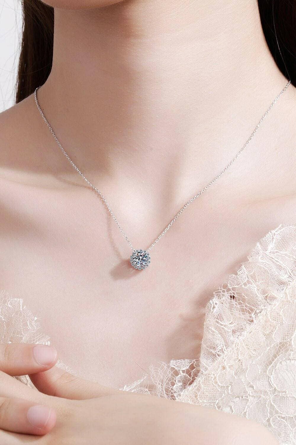 Elegant Blossom Moissanite Flower Pendant NecklaceElegant Blossom Moissanite Flower Pendant Necklace
 Indulge in sophistication and elevate your style with our meticulously crafted Elegant Blossom Moissanite Flower Love Salve Elegant Blossom Moissanite Flower Pendant NecklaceJewelry