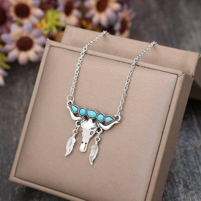 Turquoise Cow Pendant Necklace with Alloy ChainTurquoise Cow Pendant Necklace with Alloy Chain
 
 
Eye-catching Design: Make a statement with our Turquoise Cow Pendant Necklace featuring a charming cow-shaped penLove Salve Turquoise Cow Pendant NecklaceJewelry