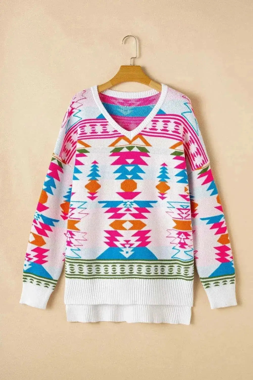 Chic geometric v-neck sweater - Love Salve 