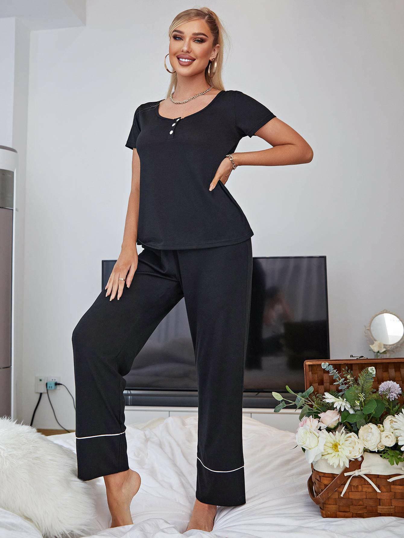 Chic Lounge Set with Scoop Neck Top and Elastic Waist Pants for Ultimate Comfort - Love Salve 