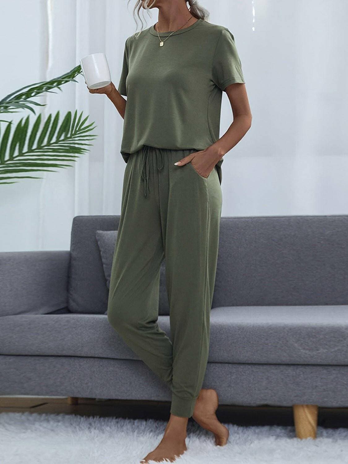 Stylish Round Neck Top and Trendy Pants Set for Fashionable LooksUpgrade Your Style with Our Stylish Round Neck Top and Trendy Pants Set
 Elevate your fashion game with our exclusive two-piece set, perfect for individuals who wantLove Salve Stylish Round Neck Toplounge