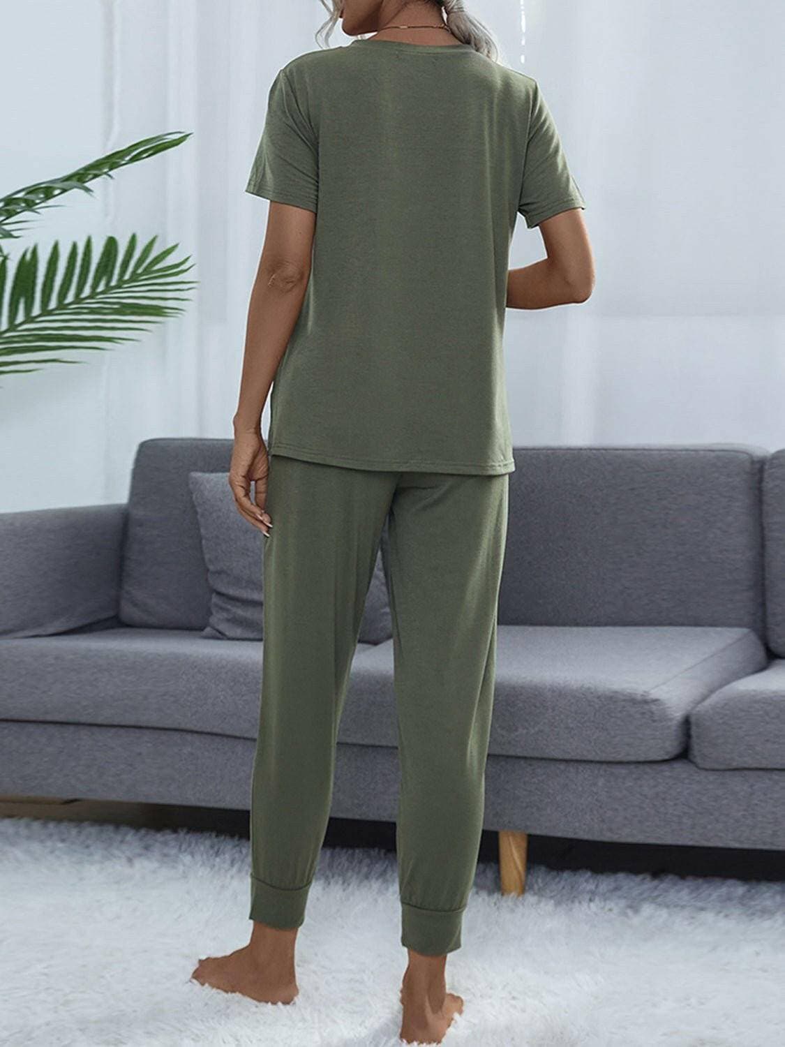 Stylish Round Neck Top and Trendy Pants Set for Fashionable LooksUpgrade Your Style with Our Stylish Round Neck Top and Trendy Pants Set
 Elevate your fashion game with our exclusive two-piece set, perfect for individuals who wantLove Salve Stylish Round Neck Toplounge