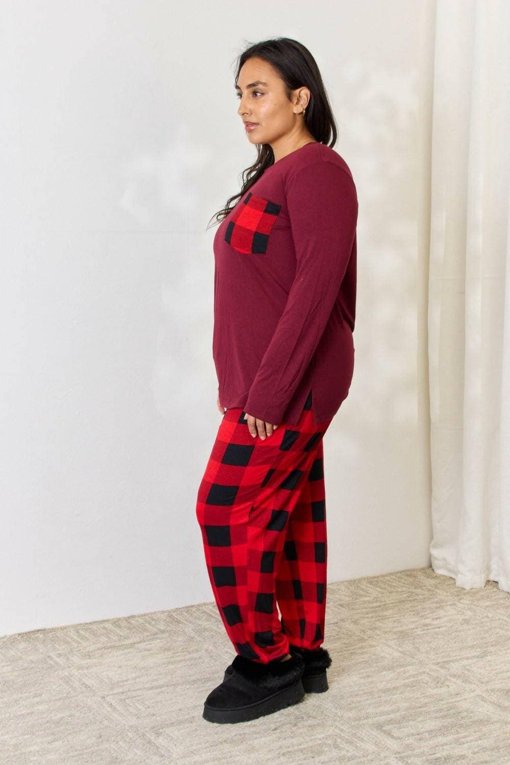 Plush Tartan Lounge Ensemble with Front Pouch Top and Stretchy Waist TElevate Your Comfort with Our Plush Tartan Lounge Ensemble
 Embrace the perfect blend of style and functionality with our Plush Tartan Lounge Ensemble. This chic twoLove Salve Plush Tartan Lounge Ensemblelounge